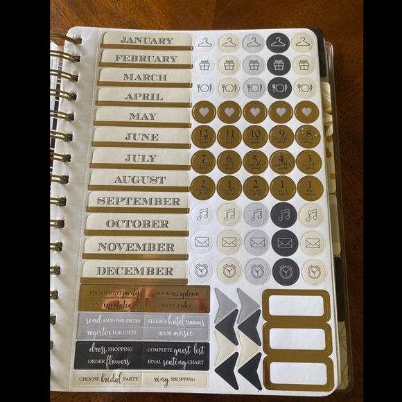 18-month Wedding Planner Journal - Picture 10 of 10